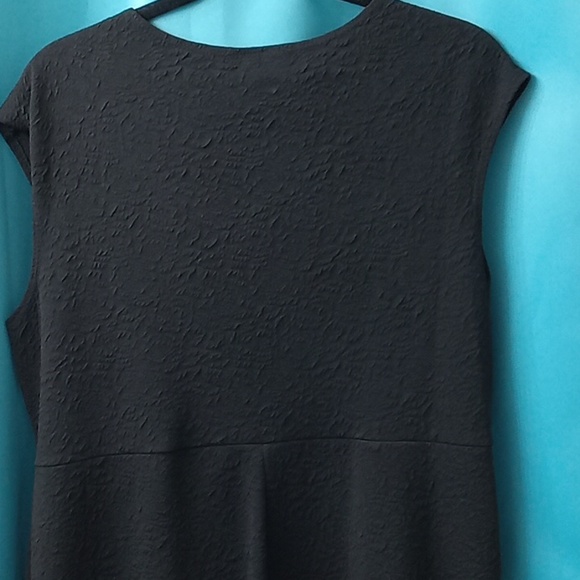 Urban Rose Black Floral design dress - Picture 5 of 6